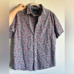 Men’s Banana Republic slim fit floral shirt